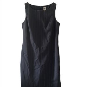 Vintage Gap Factory Woman's Sz 6 Navy
Blue Sleeveless Pin Striped Career Dress